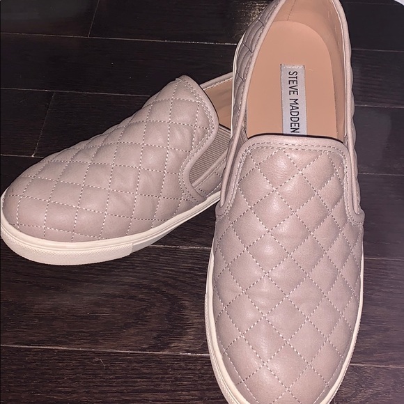 Steve Madden Shoes - Steve Madden Slip On Sneakers